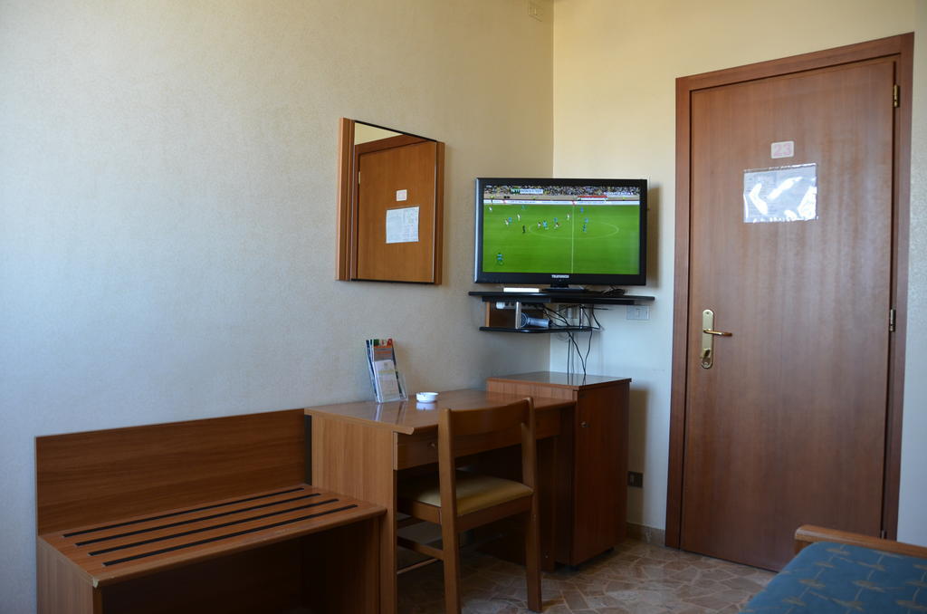 Hotel A-14 Modugno Room photo